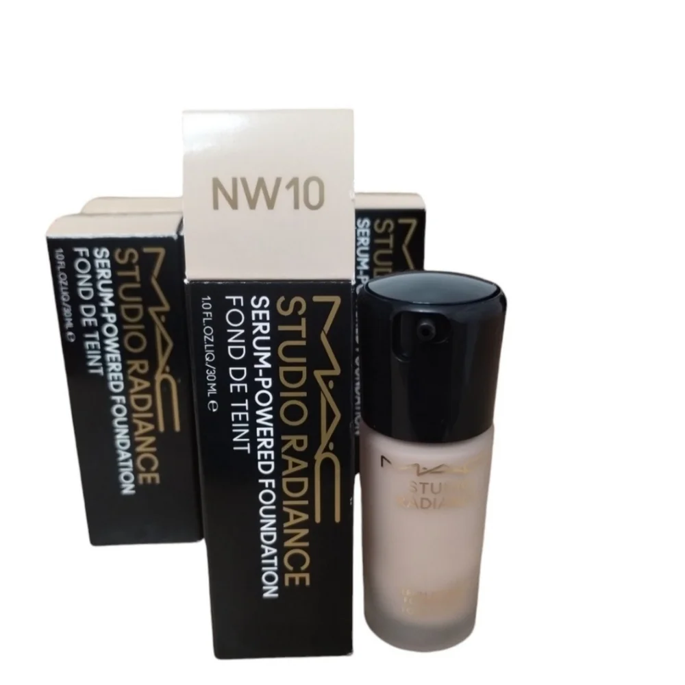 MAC COSMETICS STUDIO RADIANCE‎ Serum Powered Foundation NW10 24HR Hydration…